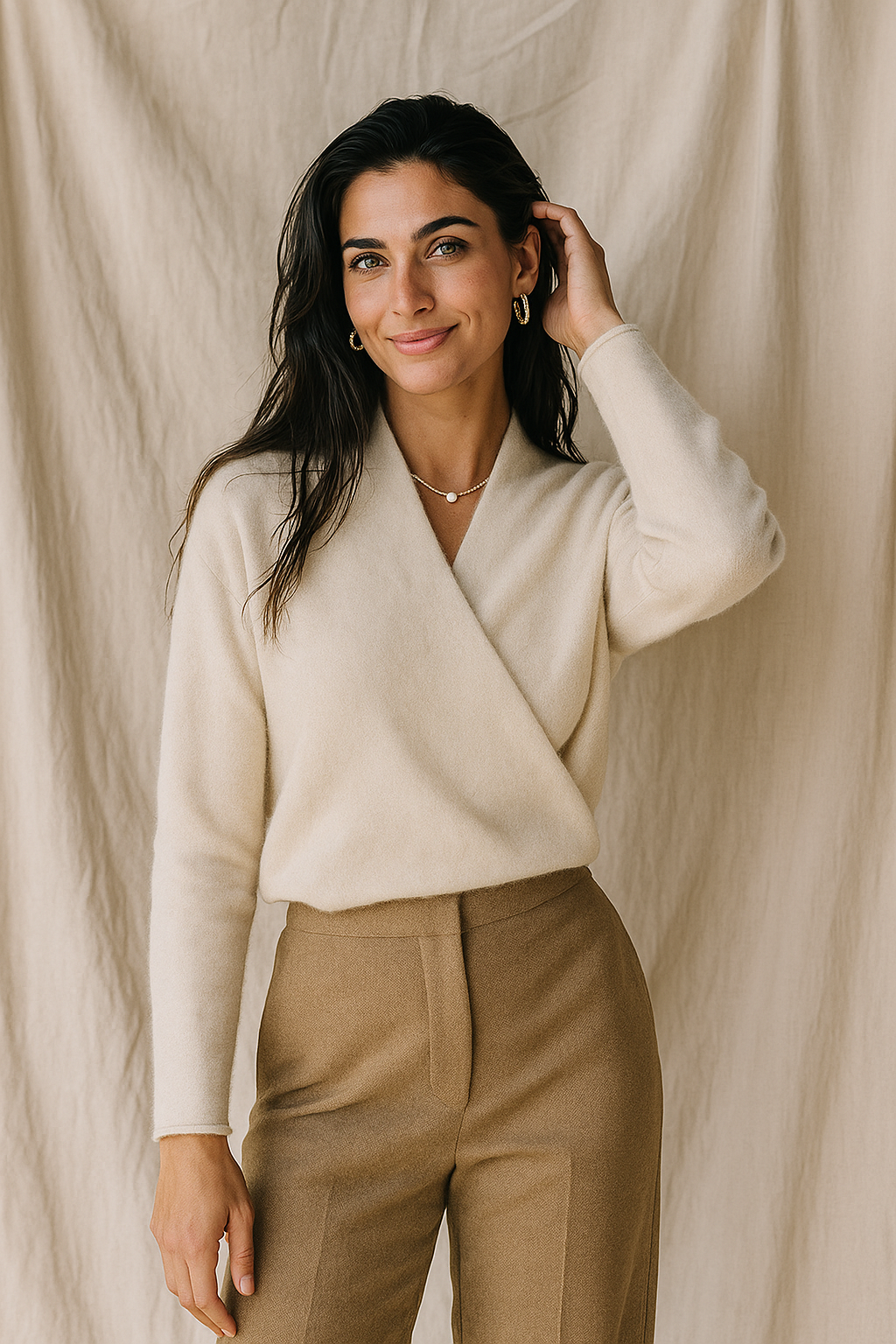 Women's V-Neck Cashmere Knit Sweater with Long Sleeves for Layering