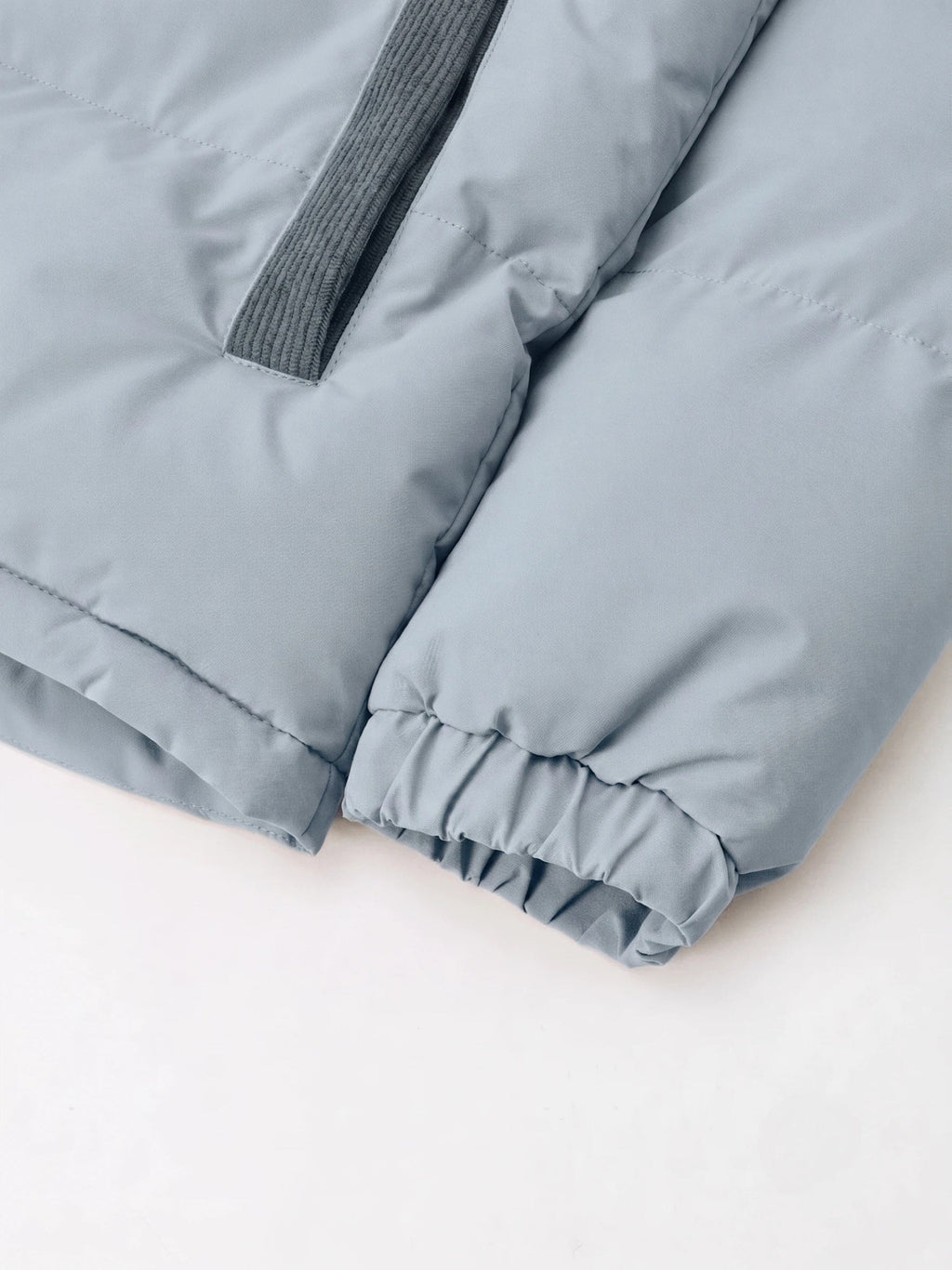 Men's Oversized Puffer Jacket with Padded Hood Storm Flap and Side Pockets