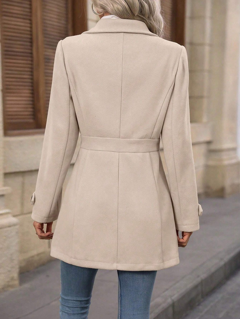 Women's Tailored Trench Coat with Adjustable Belt and Lapel Collar