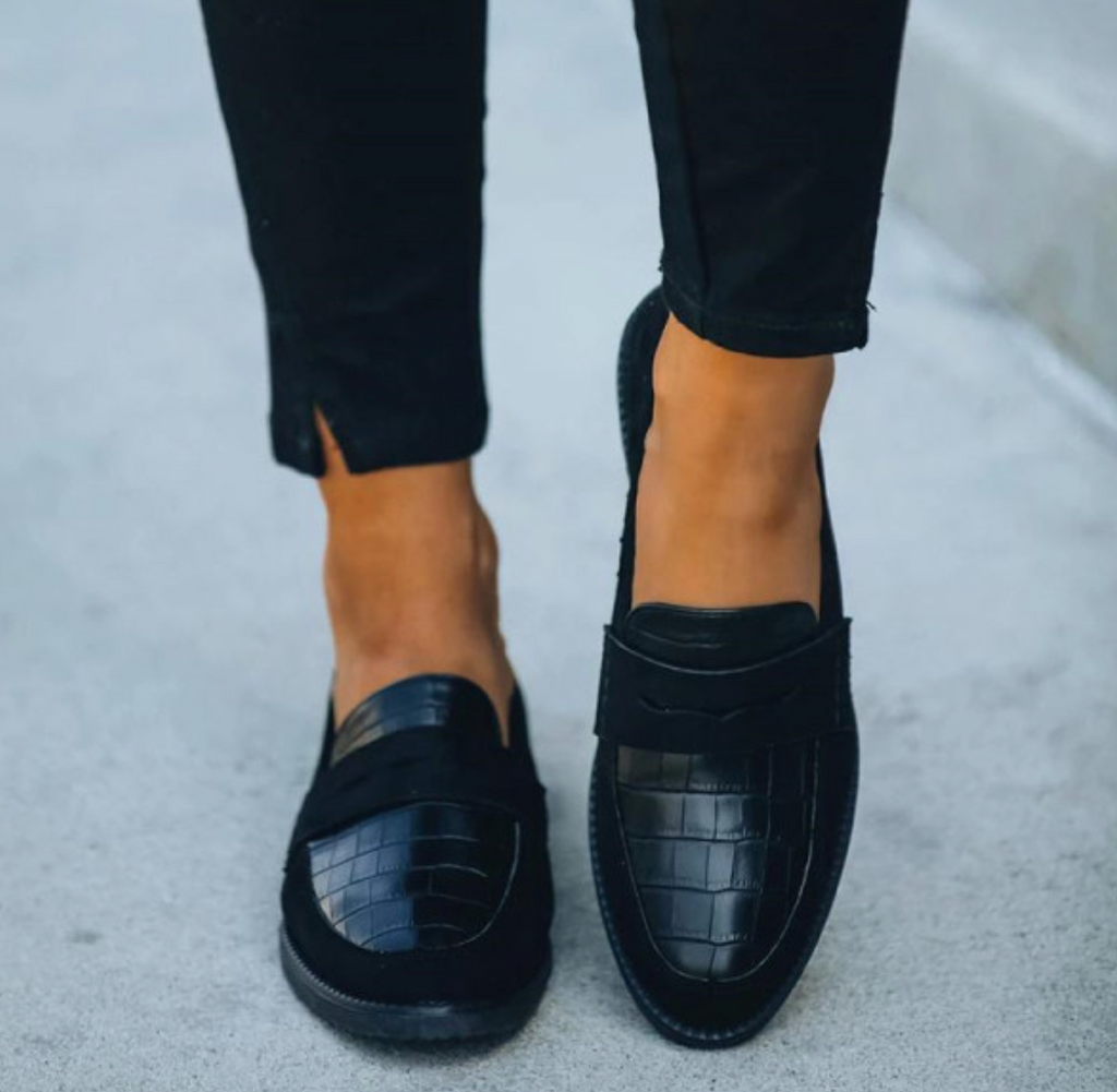 Women's Leather Loafers with Crocodile Pattern and Slip On Design