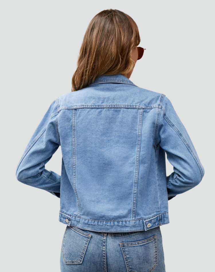 Women's Denim Jacket with Fitted Collar Button Closure and Practical Pockets