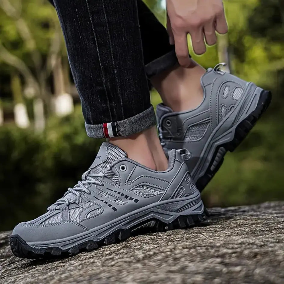 Men's Women's Hiking Shoes with Breathable Mesh Leather and Anti Slip Sole