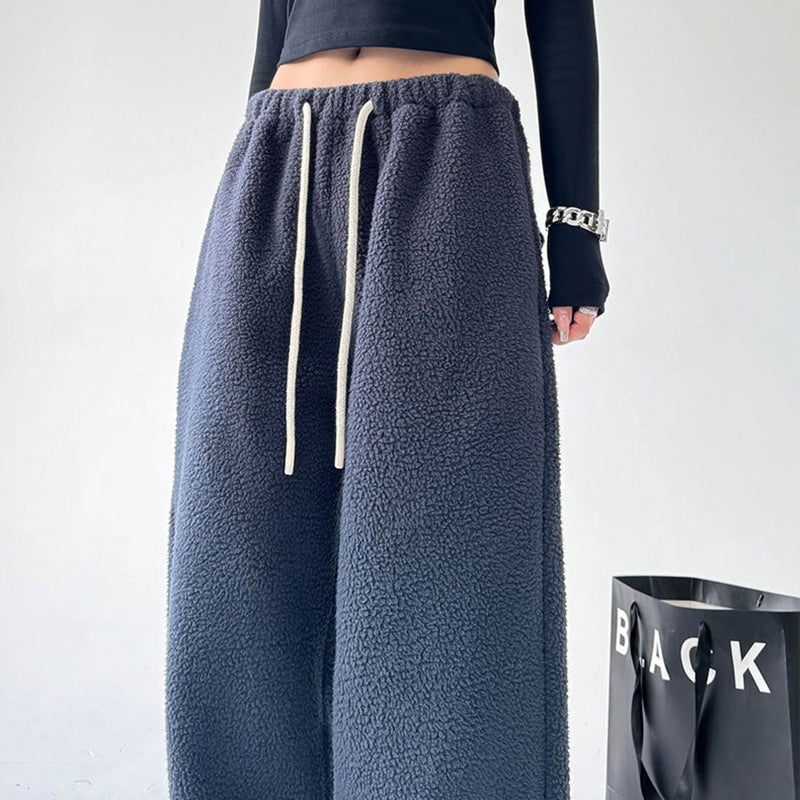 Women's Oversized Fleece Sweatpants with Drawstring Waist and Back Pockets