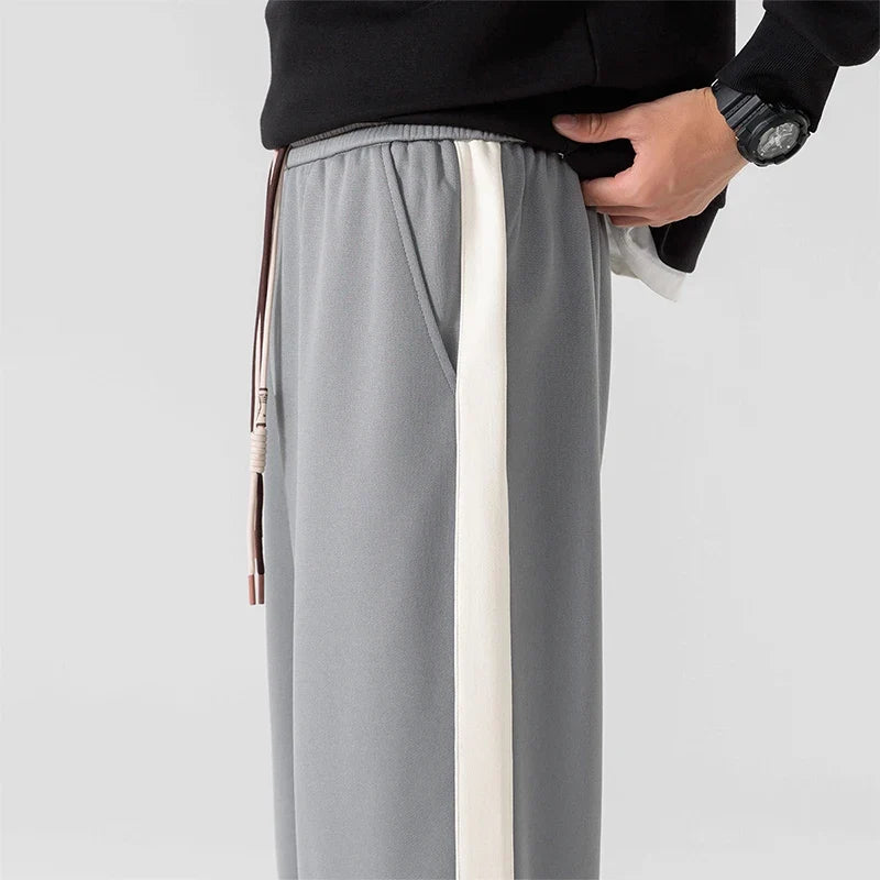 Men's Lightweight Lounge Sweatpants with Relaxed Fit and Deep Side Pockets