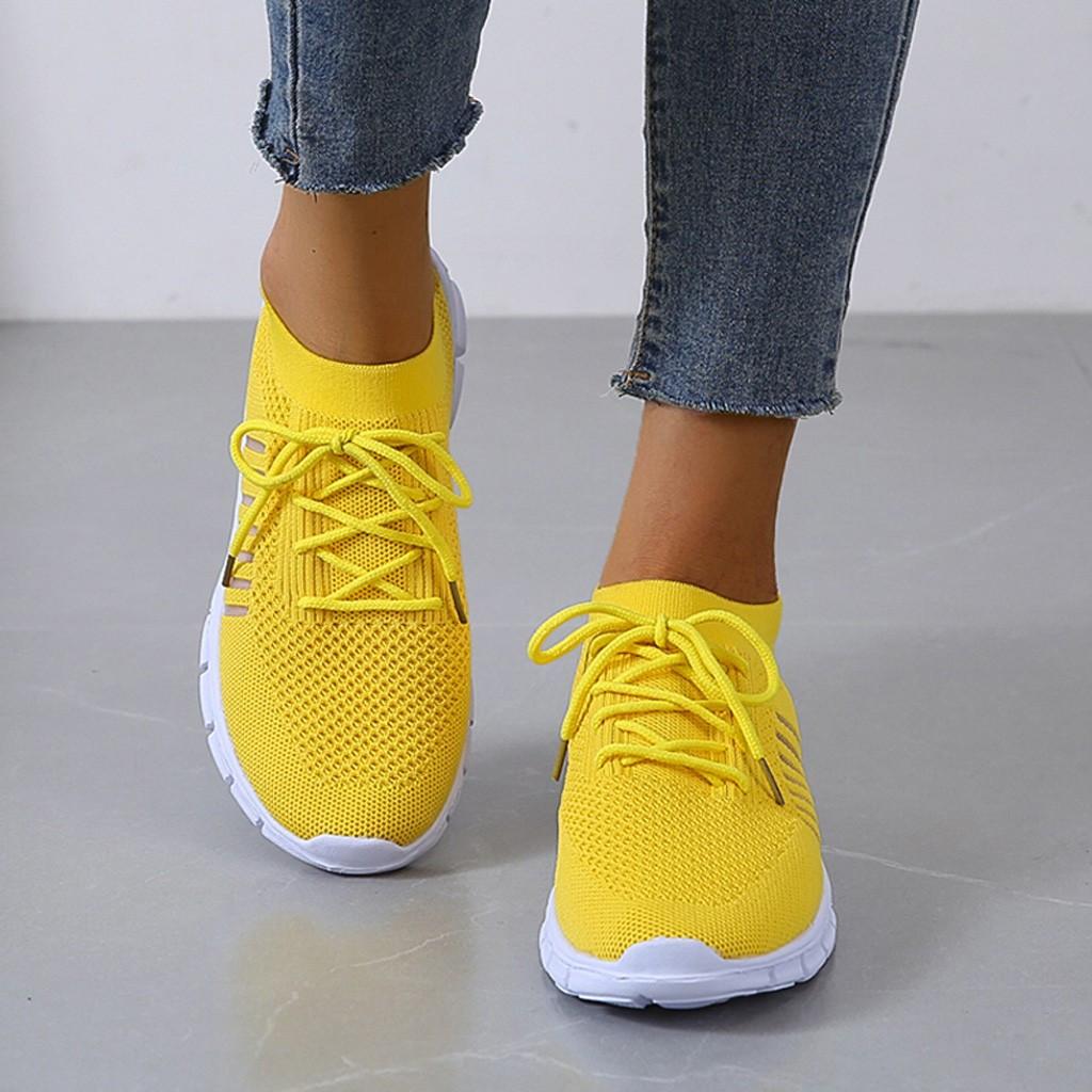 Damesko til gåture med åndbar mesh-overdel og slip-on-design