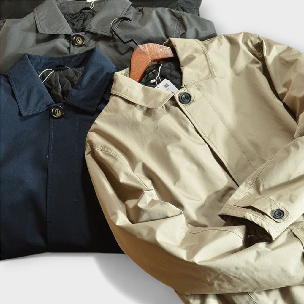 Men's Weather Resistant Coat with Quilted Lining Fitted Cut and Pockets