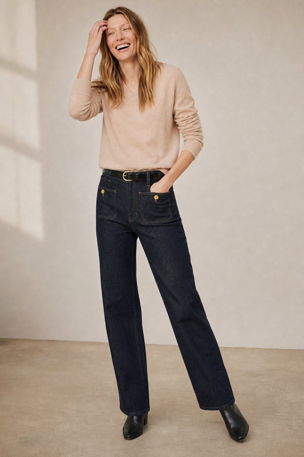 Jeans til kvinder med høj talje, brede ben, stretch og forlommer