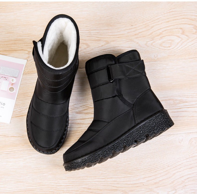 Women's Boots with Warm Lining Non Slip Profiled Sole and Supportive Fit