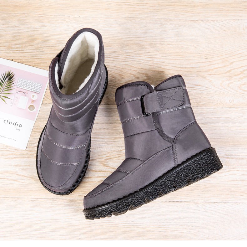 Women's Boots with Warm Lining Non Slip Profiled Sole and Supportive Fit