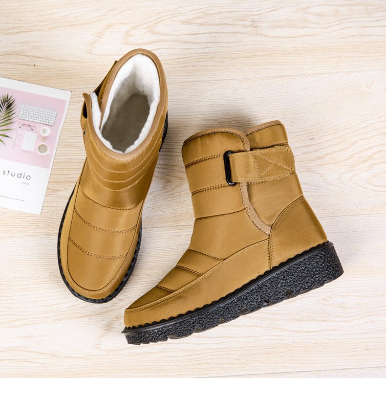 Women's Boots with Warm Lining Non Slip Profiled Sole and Supportive Fit